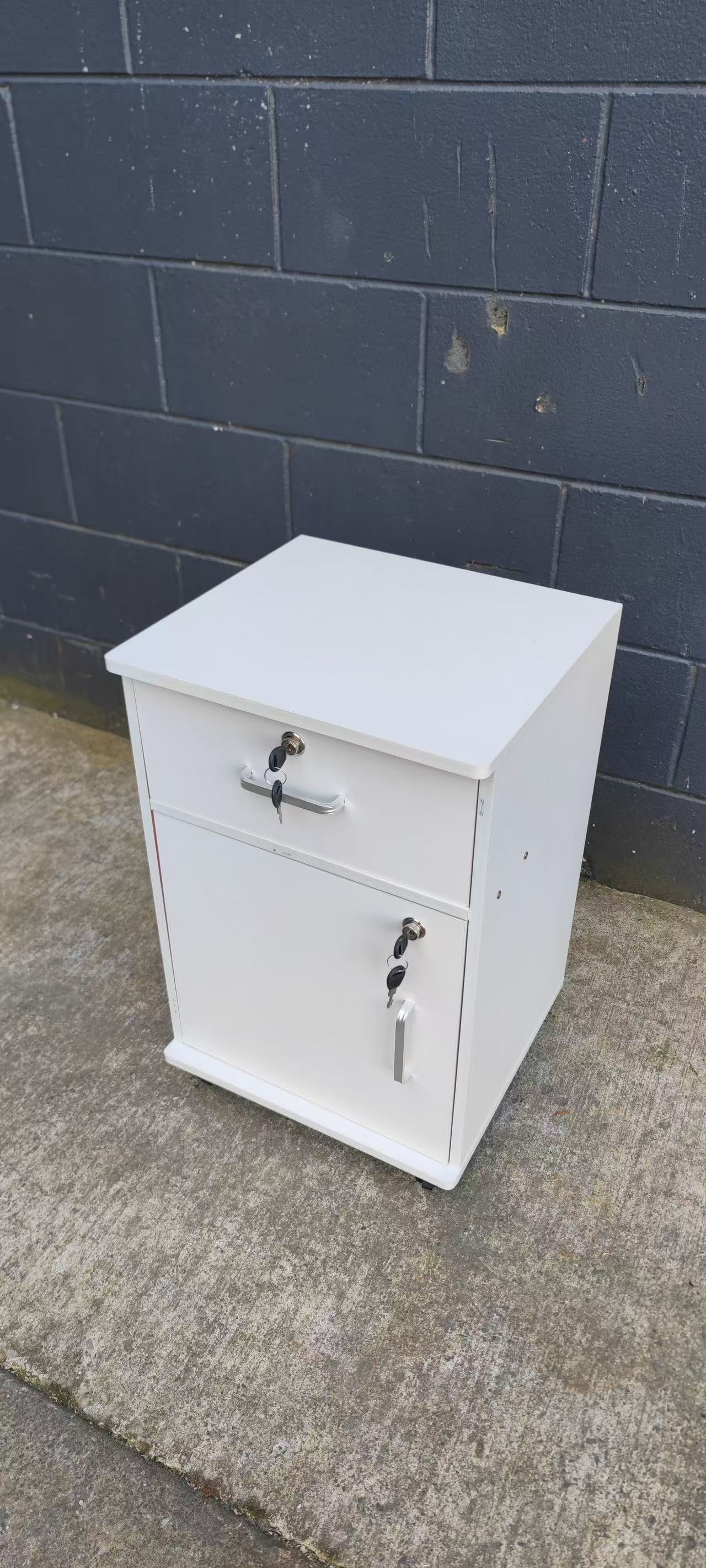 Bedside table ,Storage Cabinet , drawers , White with Wheels