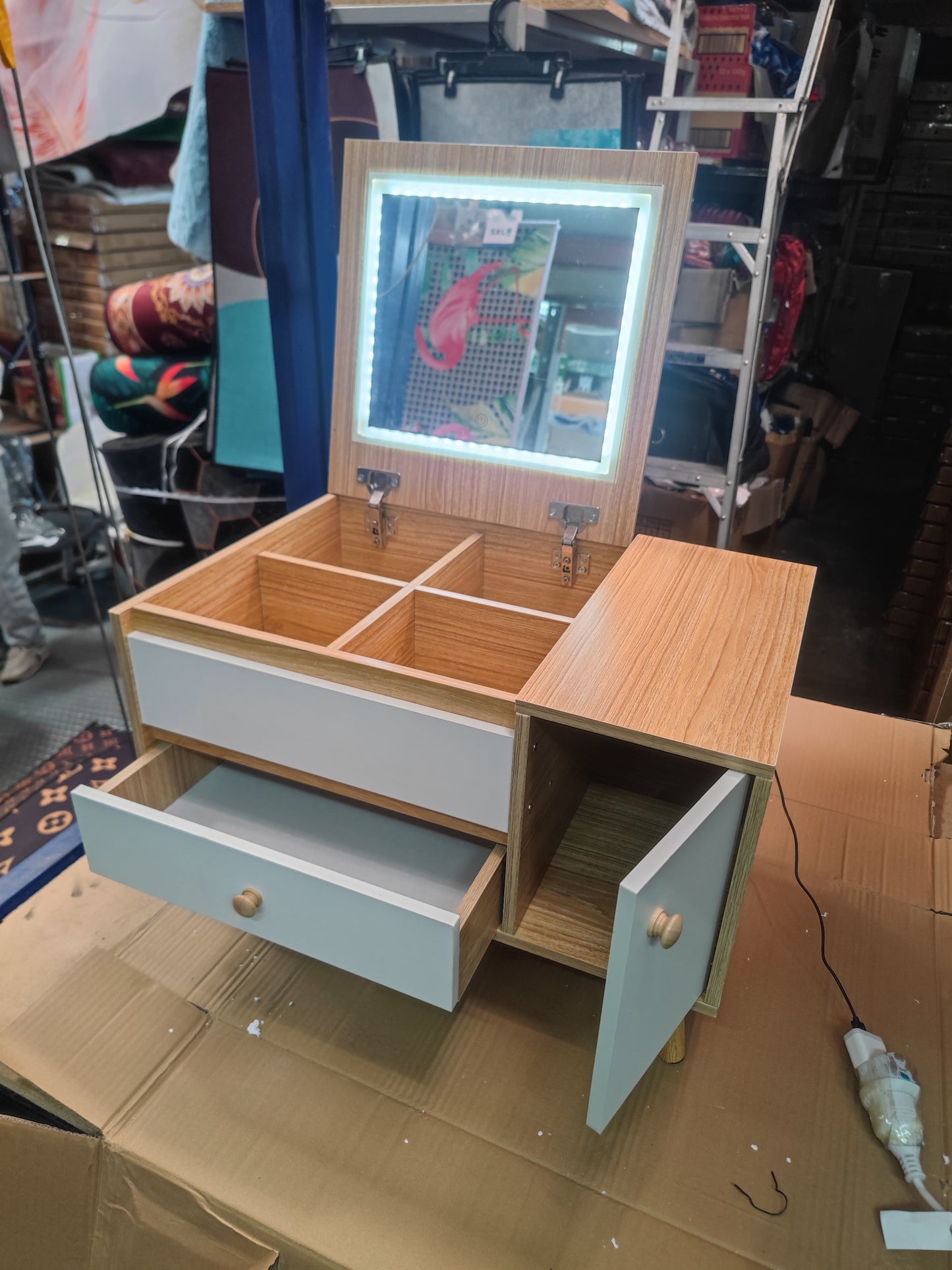 Dressing table, Vanity table