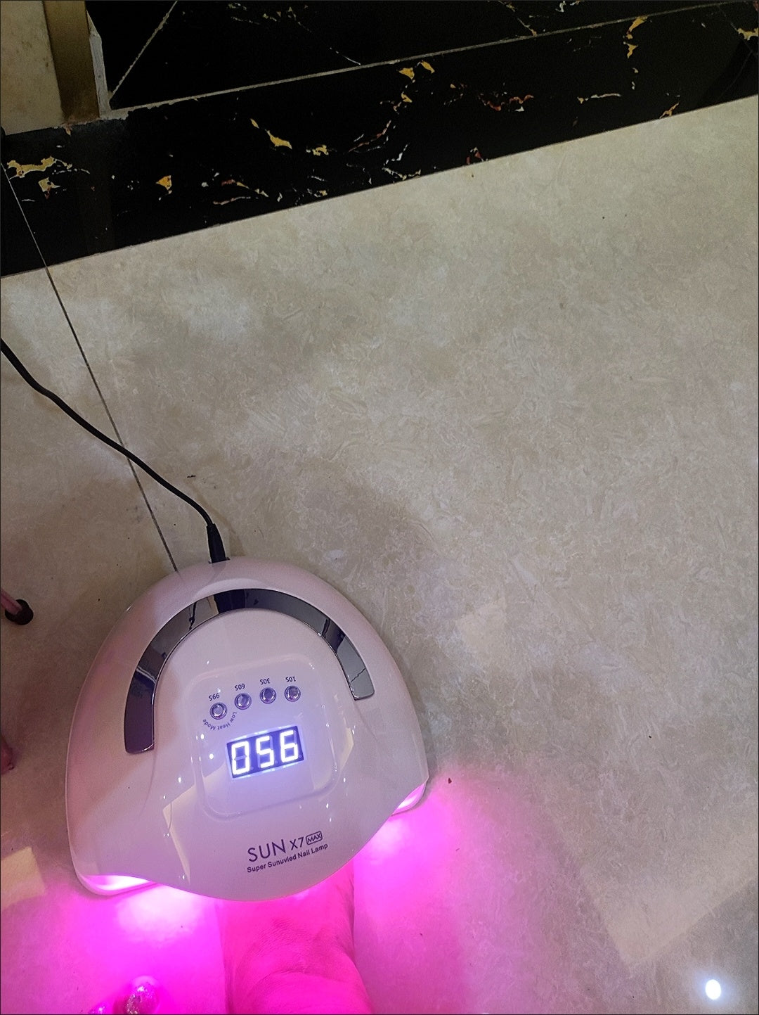 Nail dryer lamp